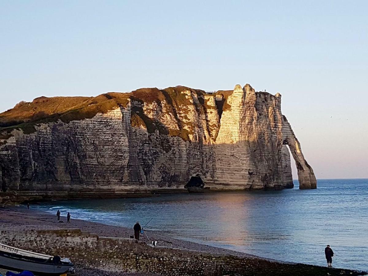 Villa comme un poisson dans l'eau à Étretat Extérieur photo